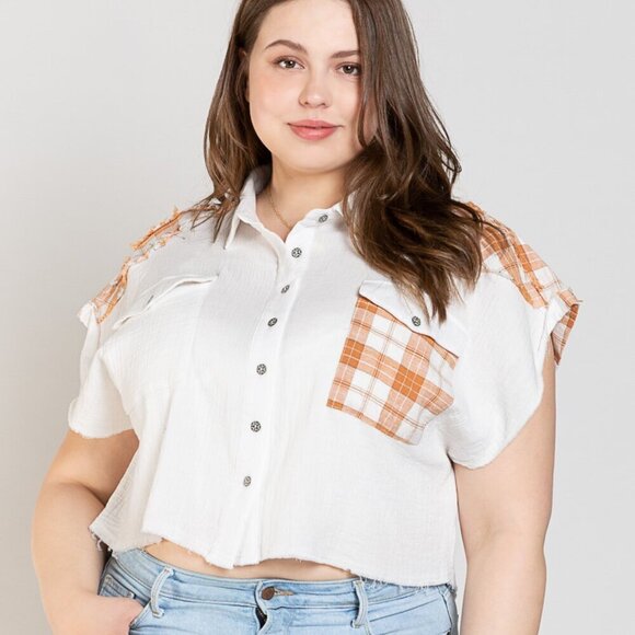 NWT POL Belle Cropped Orange Flannel Pocket Boxy Button Up - Picture 6 of 6